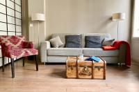 Louvre 3 BR Pad A Terre deluxe Aircon - Housity
