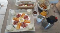 Opsi sarapan yang tersedia untuk tamu di La Turlure