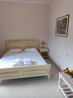 Posteľ alebo postele v izbe v ubytovaní Anesis Village Studios and Apartments