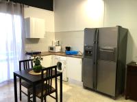 Kuchyň nebo kuchyňský kout v ubytování Apartamento con piscina en Ciudad Jardín