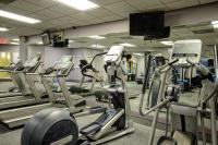 Das Fitnesscenter und&#47;oder die Fitnesseinrichtungen in der Unterkunft The Resort on Cocoa Beach