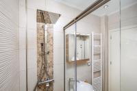 Kúpeľňa v ubytovaní Ivory Luxury Suite by CorfuEscapes