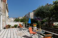 Vonkajšia záhrada v ubytovaní Guest House Bradas