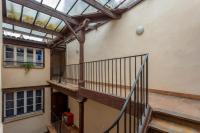 Gallery image of L&#39;Urbain Vitry - Studio avec mezzanine en hyper centre in Toulouse