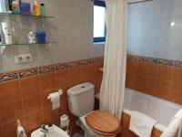 Kúpeľňa v ubytovaní Casa rural con encanto, 4 hab con 4 baños completos en suite, piscina y campo privado