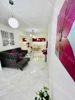Posezení v ubytování Milos City Center Apt. 32