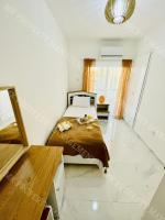 Postel nebo postele na pokoji v ubytování Milos City Center Apt. 32