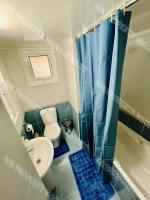 Koupelna v ubytování Milos City Center Apt. 32