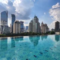 Bazén v ubytování Sivatel Bangkok Hotel nebo v jeho okolí