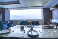 Posezení v ubytování Hotel Holy Vivasa