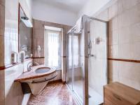 A bathroom at MYHOUSE INN PORTA NUOVA - Affitti Brevi Italia