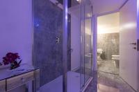 A bathroom at Campo dè Fiori Detached Apartment Eligio - Top Collection