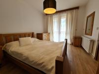 Postel nebo postele na pokoji v ubytování Pirin Golf Apartment HOME with private garden