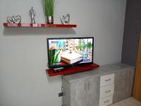 TV a/nebo společenská místnost v ubytování DUKLA HERO