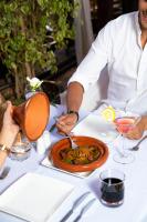 Comida en o cerca de este riad