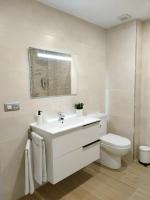 A bathroom at Second Home Arzúa apartamentos