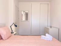 Postel nebo postele na pokoji v ubytování Verano Azul 67 Casasol Apartments