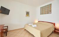 Posteľ alebo postele v izbe v ubytovaní 1 Bedroom Nice Apartment In Saplunara