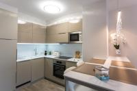 Kuchyňa alebo kuchynka v ubytovaní Coral Luxury Apartment