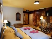 Łóżko lub łóżka w pokoju w obiekcie Hotel Cade