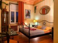 Łóżko lub łóżka w pokoju w obiekcie Hotel Cade