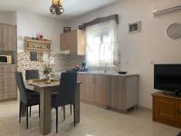 Kuchyňa alebo kuchynka v ubytovaní Galini Apartment