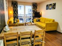 Posedenie v ubytovaní Markowe Apartamenty Złoty Park