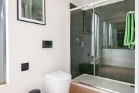 Koupelna v ubytování Flamboyant Boutique B&B