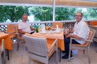 Hostia v ubytovaní Rooms and Restaurant Danica