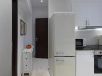 Kuchyňa alebo kuchynka v ubytovaní Newly Renovated Apartment in the Heart of Athens