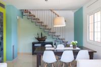 Půdorys ubytování Lets Holidays Bright duplex apartment with pool