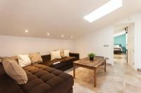 Půdorys ubytování Lets Holidays Bright duplex apartment with pool