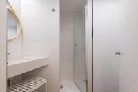Koupelna v ubytování HomeForGuest Moderno Estudio junto a Las Canteras