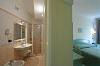 Łazienka w obiekcie Hotel La Pergola