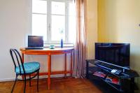 Televízia a/alebo spoločenská miestnosť v ubytovaní Alexandrina's Suite Corfu Center