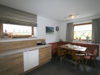 Kuchyňa alebo kuchynka v ubytovaní Apartment Brettfall Blick by Interhome