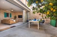 Posedenie v ubytovaní Casa La Limonera. Townhouse with pool for up to 6 persons in Santanyi