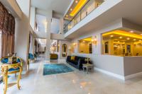 Posezení v ubytování REAL KiNG SUiTE HOTEL