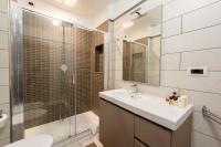 A bathroom at SuityRHome Campo de' Fiori