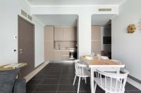 A kitchen or kitchenette at SuityRHome Campo de' Fiori