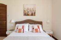 A bed or beds in a room at SuityRHome Campo de' Fiori
