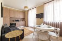 A kitchen or kitchenette at SuityRHome Campo de' Fiori