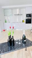 Kuchyň nebo kuchyňský kout v ubytování DELUX apartament Salou