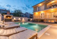 Bazén v ubytovaní Apartment Pavla with pool alebo v jeho blízkosti