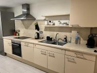 Půdorys ubytování Lovely 3-bedroom townhouse with shared pool