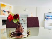 Půdorys ubytování Lovely 3-bedroom townhouse with shared pool