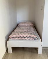 Postel nebo postele na pokoji v ubytování Apartmán Karovi