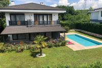 Bazén v ubytování Bahar Villas Sapanca nebo v jeho okolí