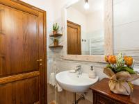 Kúpeľňa v ubytovaní Holiday Home Melograno-2 by Interhome