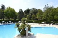 Bazén v ubytovaní Hotel Internazionale Terme alebo v jeho blízkosti